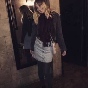 Meet your Posher, Holly